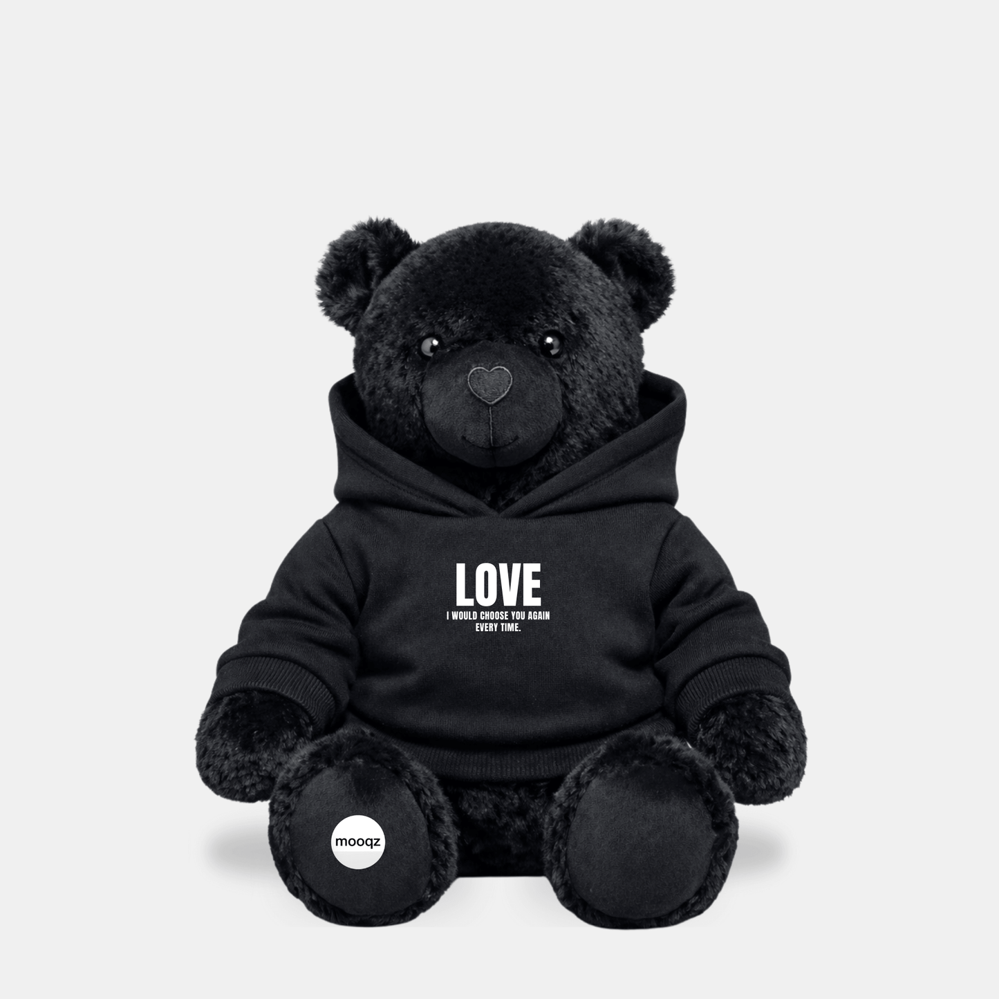 Mooqz plush bear met hoodie omhoog en love statement op borst