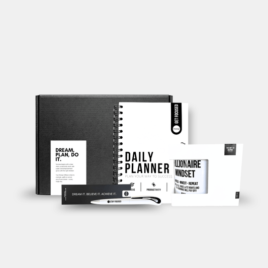 Planner giftbox voor focus en discipline met planner, mok en accessoires van Mooqz